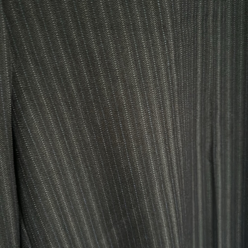 Dress pants - Picture 2 of 3